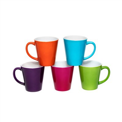 Besprühte Farbe Keramik Teebecher